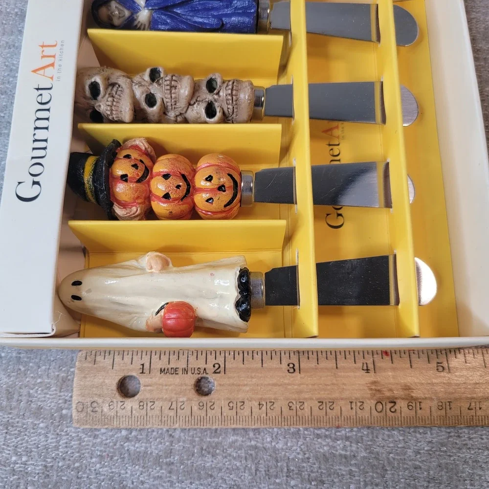Gourmet Art Cheese Spreader Knives Halloween Ghost Pumpkin Skull Reaper Set of 4